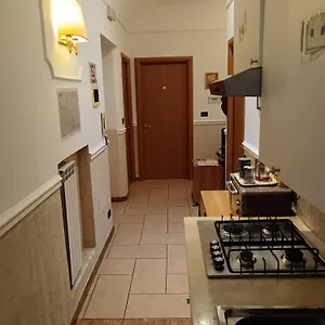 Privato Simone , Roma Itália