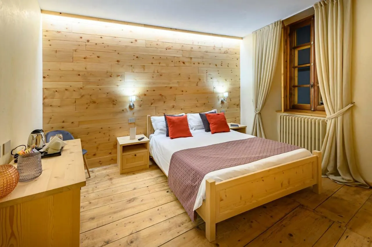 B&B Antica Residenza Centro Storico Tirano Bed & Breakfast